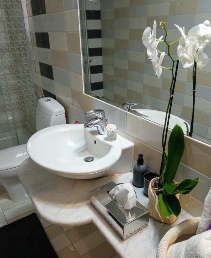 Apartment Luxury With Sea View Near Kallithea